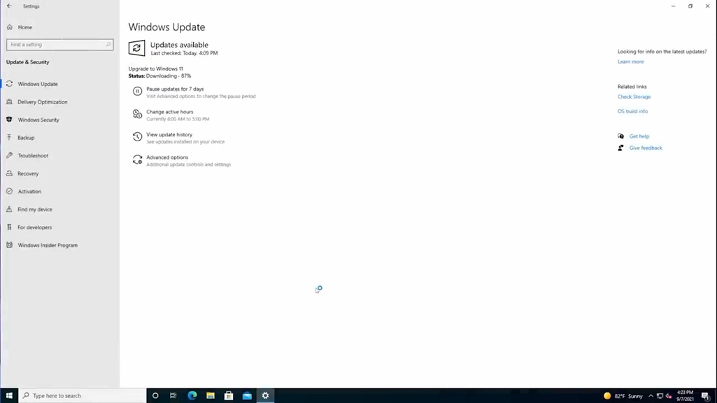 upgrade to windows 11 downloading